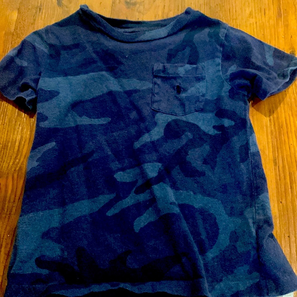 Blue camo polo t